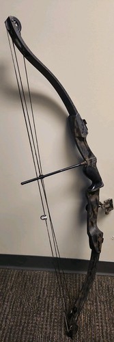 Hoyt Pro Vantage Tracer RAMBO III Compound Bow... W2