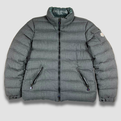 Moncler Gray Down Women Puffer Jacket Size 5 Zip Pockets Winter