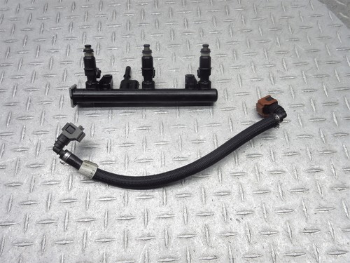 2015 13-16 Triumph Street Triple R Fuel Gas Petrol Injector Nozzle Rail Pipe - Picture 6 of 12
