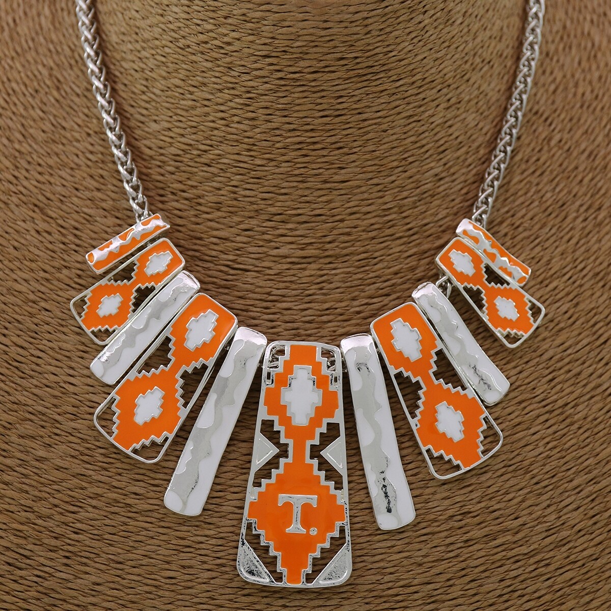 Picture 2 of 3