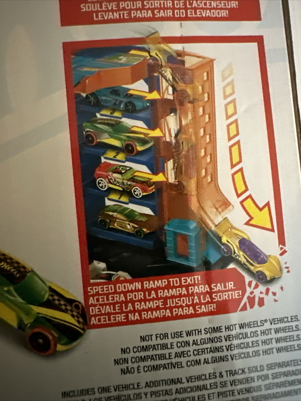 Foto 10 di 14