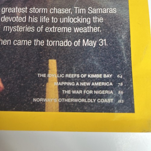 National Geographic Magazine November 2013 Monster Storm Tim Samaras - Picture 3 of 6