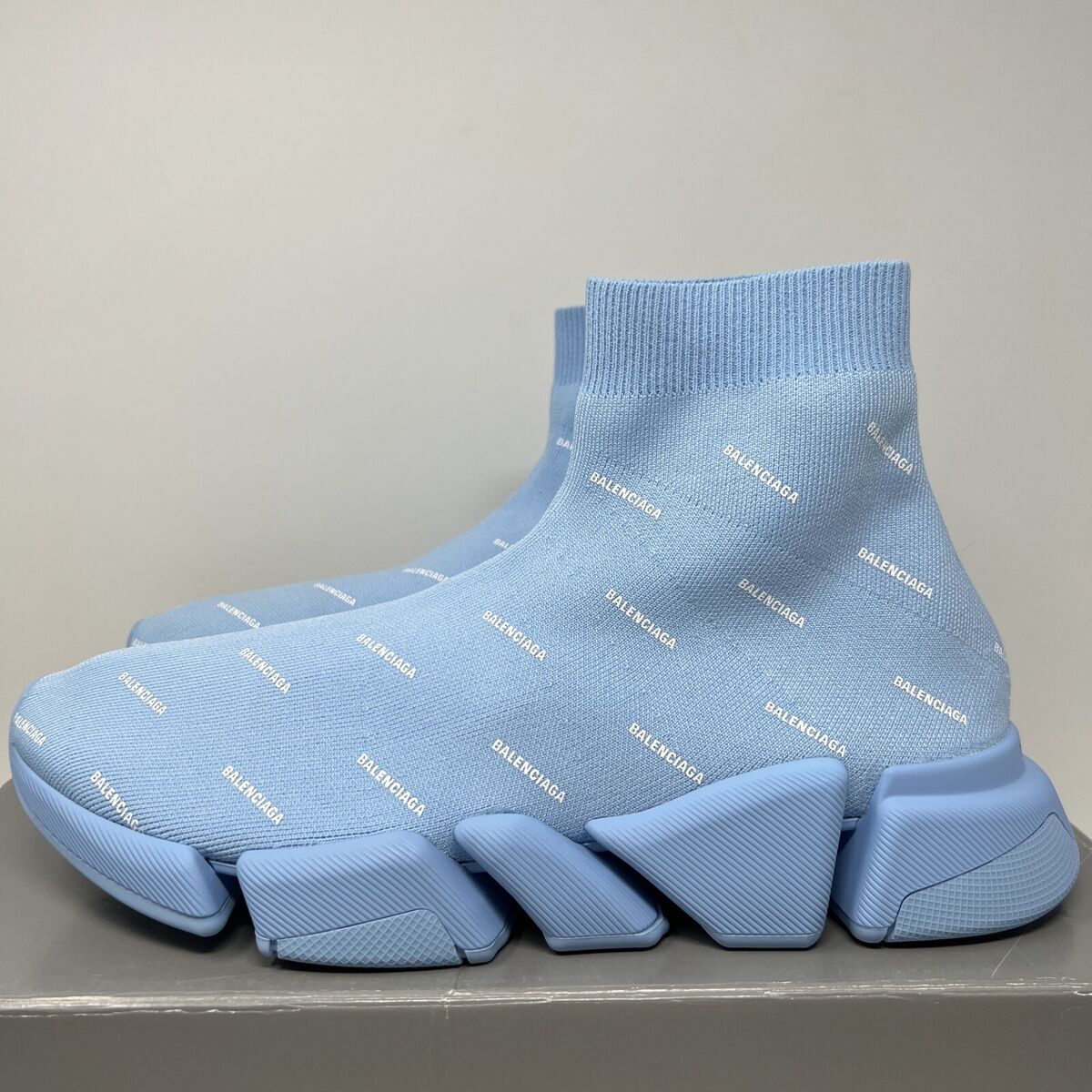 Balenciaga 2.0 Speed Allover Logo Men's Sneakers Size 44 EU Balenciaga 2.0 Speed Allover Logo Men's Sneakers Size 44 EU