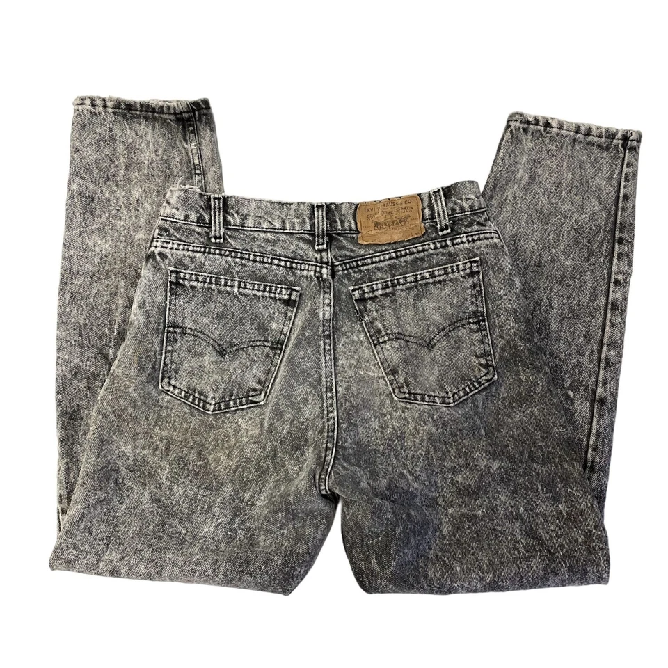 Calça jeans ROCKER desgastada vintage anos 90 Levi's 550 aba preta lavagem de pedra ácida - Imagem 2 de 4