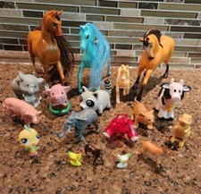 Lot of 18 Toy Animals Horses, Pigs, Cow, Raccoon, Chickens....