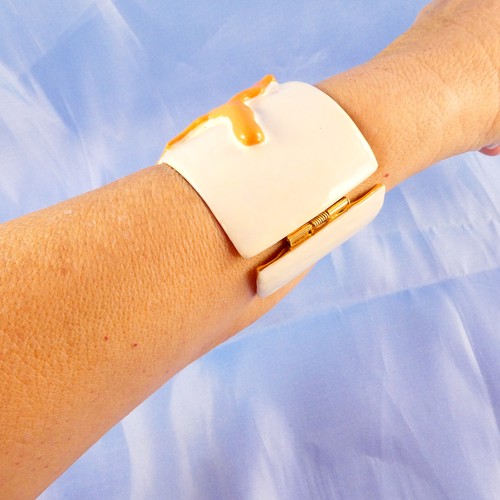 Vintage KJL Bracelet Chunky Wide Coral Branch Creamy Color Bangle Kenneth J Lane - Picture 14 of 19