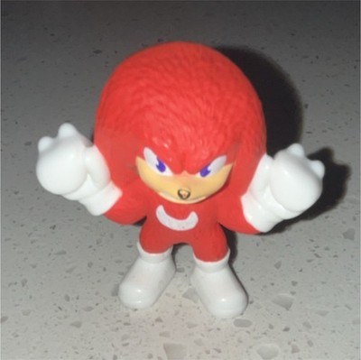 Sonic the Hedgehog Knuckles Red White Plastic Figurine Cartoon Character Toy