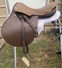 Lightly used Courbette Futura 17.5 close cont...