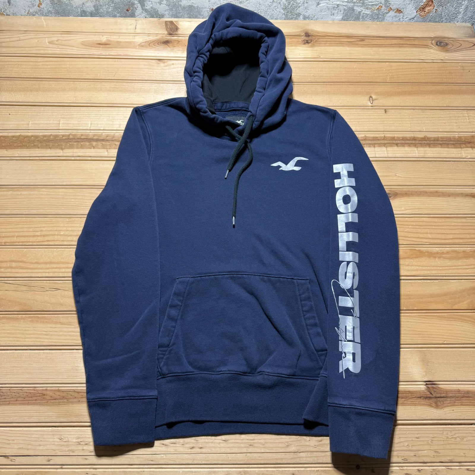 Vintage Y2K Hollister California Graphic Logo Sleeve Pullover Hoodie - Medium