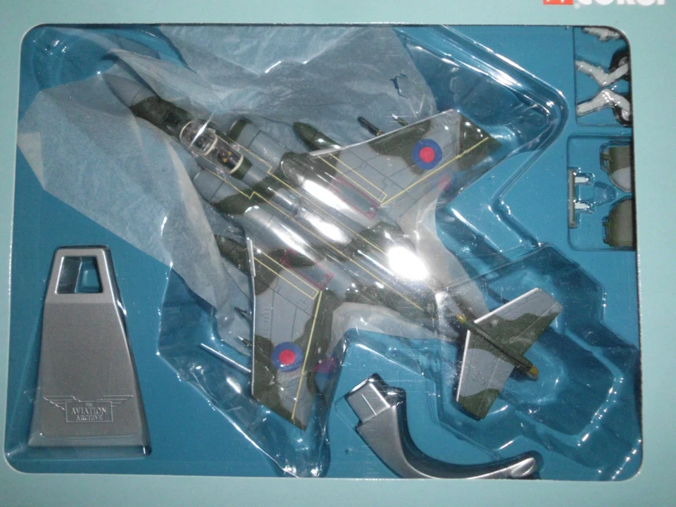 CORGI 1/72 - AA34102 "Hawker Siddeley BUCCANEER S.Mk.2B",  Neu in OVP - Bild 4 von 4