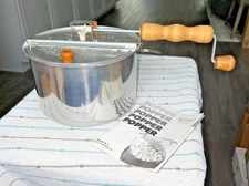 Felknor Old Fashioned Theater II Popcorn Popper 6Qt. Stovetop Original Box EUC