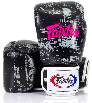 Boxing Gloves 12 oz Muay Thai Training Sparring Lightweight Nation Red Fairtex