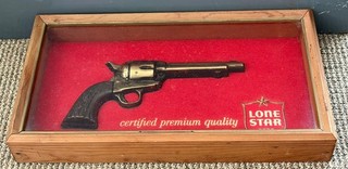 LONE STAR BEER PEACEMAKER 1873 FRAMED ANTIQUE GUN COLT 45 SIGN / DISPLAY c1969
