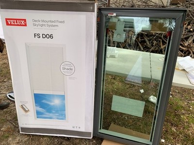 Velux FS D06 Deck Mounted Skylight System integrated Solar Powered Shade 22X45''