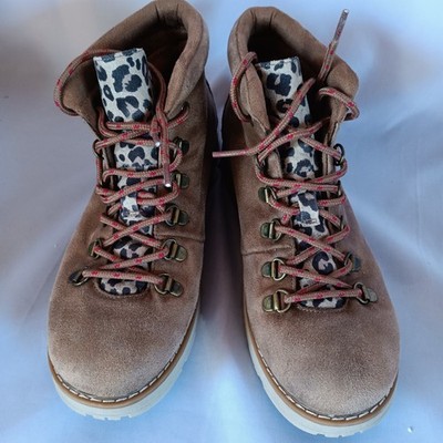 BOBS from Skechers Suede Animal Print Hiking Boots Memory Foam Lace Up Brown 7