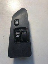 Porte arrière et accessoires Mitsubishi SPACE RUNNER