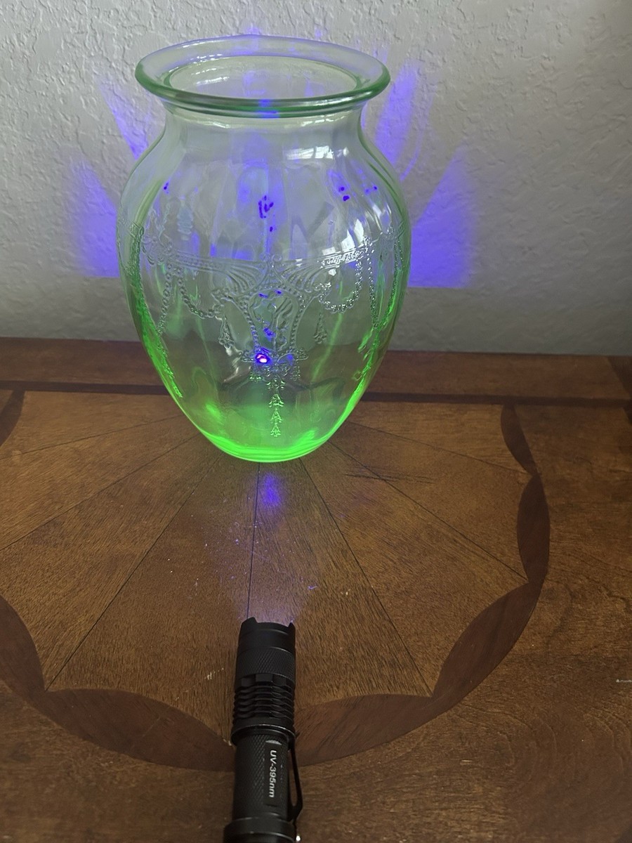 Vintage Green Anchor Hocking Depression Uranium Glass Vase Cameo
