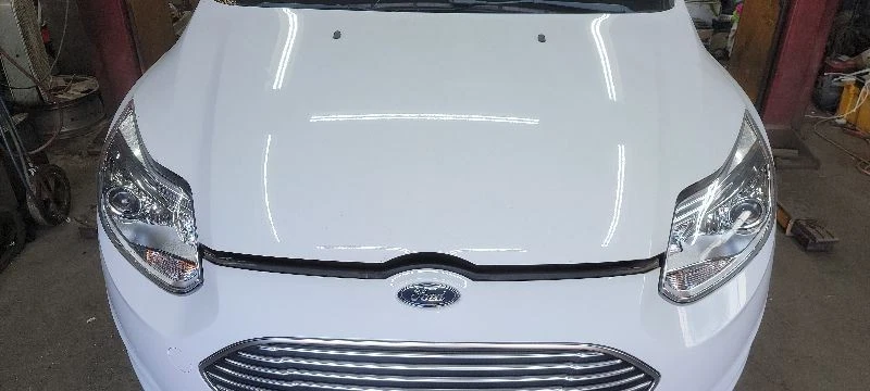 Ford Focus EV 2018 vehículo eléctrico mangueras de aire acondicionado Foto 3 de 4