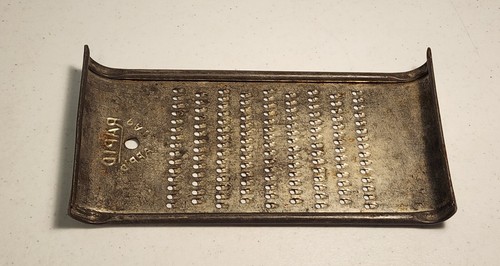 Vintage Rustic Metal RAPID Pat Pend Cheese Grater Shredder Kitchen Decor - Picture 2 of 3