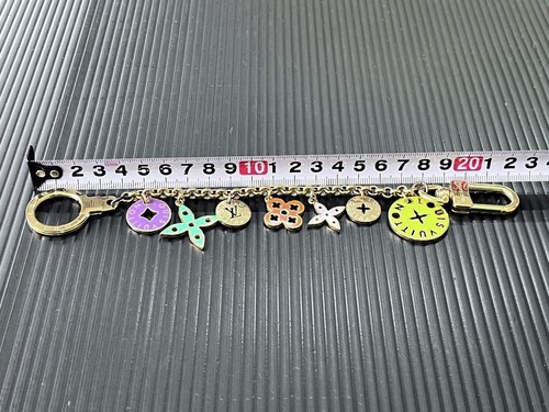 Louis Vuitton charm bag charm keyring keychain m88252069273HA - Picture 3 of 13