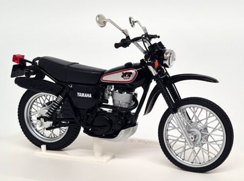 Norev 1/18 Yamaha XT500 Black / Silver 1988 Diecast Model Motorcycle - Picture 6 of 6