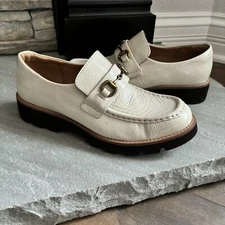 Sofft Women 7.5 Prewitt Tapioca Ivory Crinkle Patent Leather Horse Bit Loafer