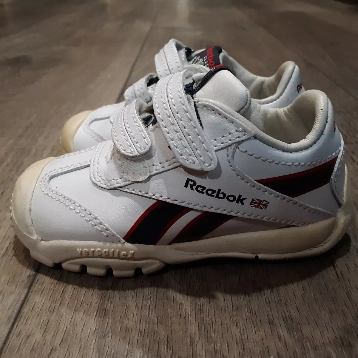 Infant Reebok Classic White Versaflex Size 4 Leather Infant Toddler Sneakers