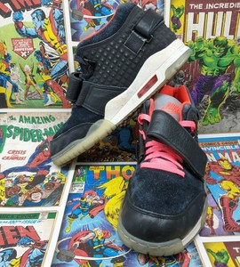 black trainers size 10