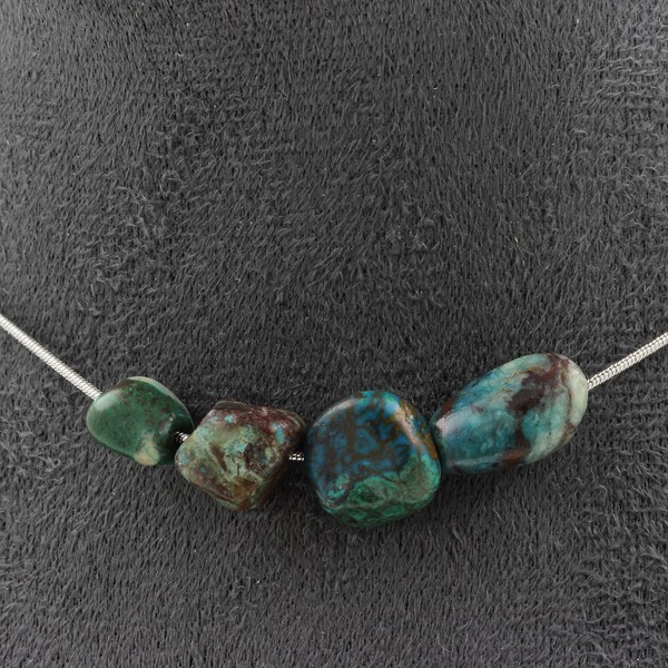 Mineralien Und Steine PréCieuses. Halskette 4 Perlen Chrysocolla Aus Usa. Kette-image