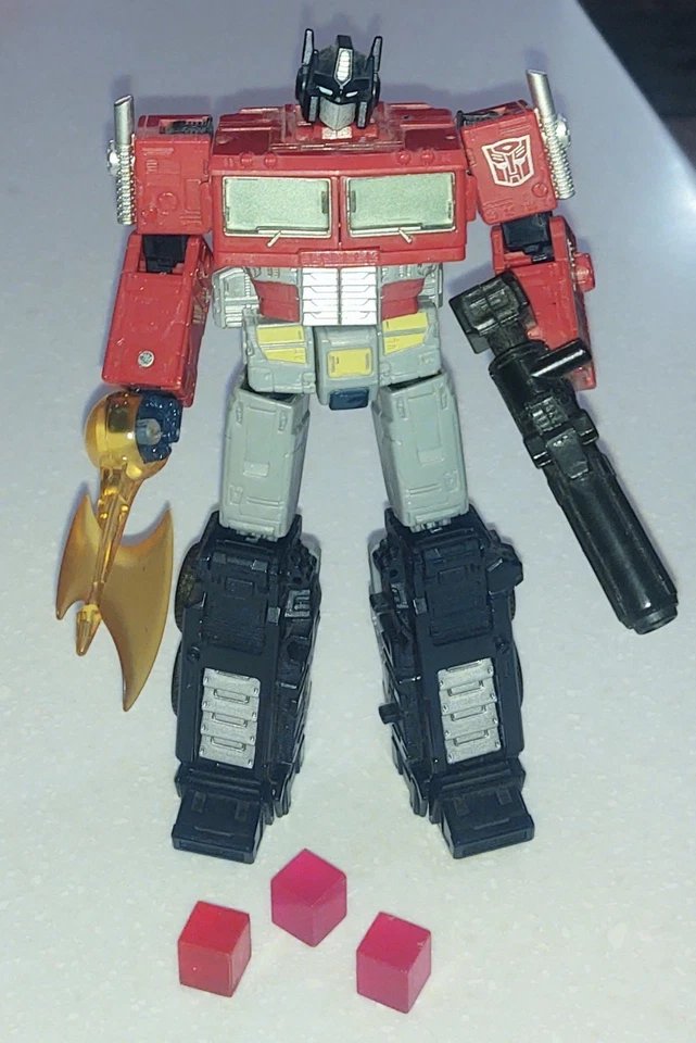 Transformers Netflix OPTIMUS PRIME w Energon Cubes Siege War For Cybertron  - Image 3 of 4