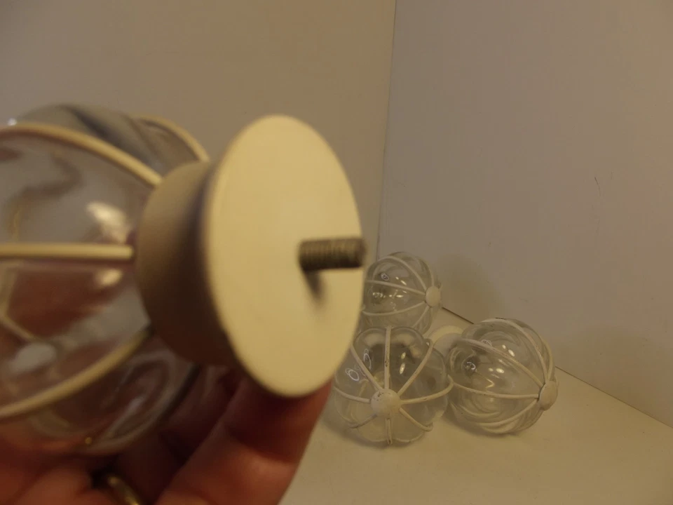 LOTE de 8 remates de cortina de globo de vidrio brillante IKEA - USADOS EN EXCELENTE ESTADO remates de vidrio blanco y transparente Foto 3 de 4