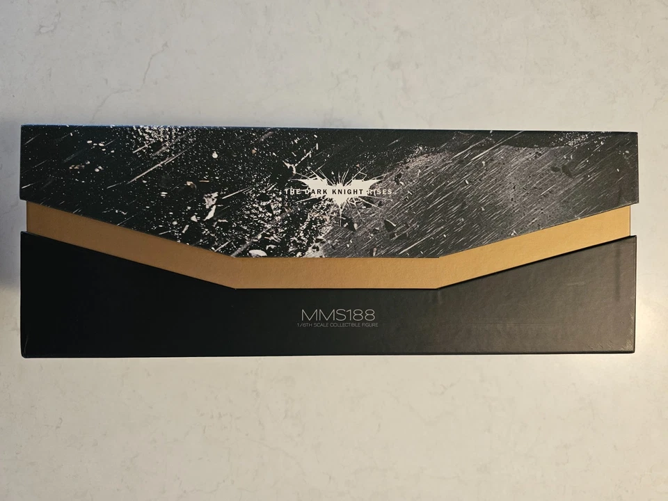 Hot Toys The Dark Knight Selina Kyle / Catwoman MMS188 - Totalmente nuevo en caja Foto 4 de 4