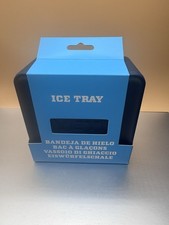 Yeti Cooler Ice Tray Mold Silicone Ice Cube with Lid- Rare, Brand New.