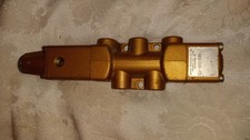 Versa VSA-4302-2182 Pneumatic 6 Port, 1/4" NPT Directional 4 way Valve 200Vac