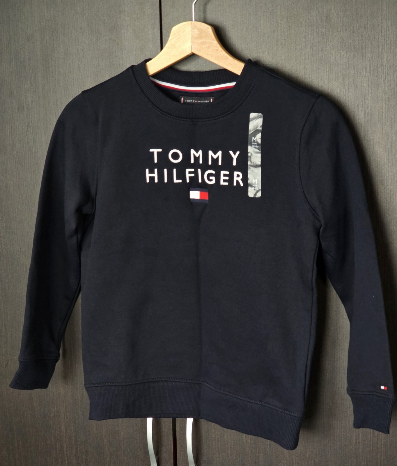 Tommy Hilfiger Essential Crew Sweatshirt Black Junior Age 8-10 image 2