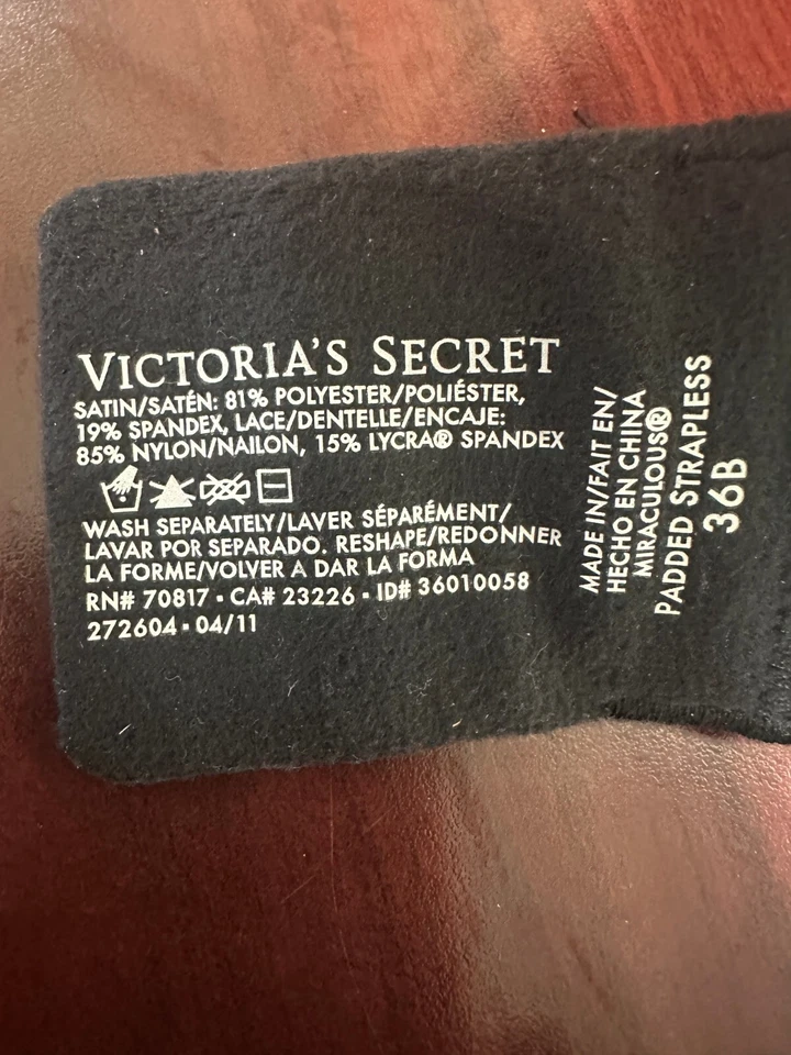 Sujetador acolchado Victoria's Secret Leopardo/Negro Encaje Sin Tirantes - 36B #249 Foto 4 de 4