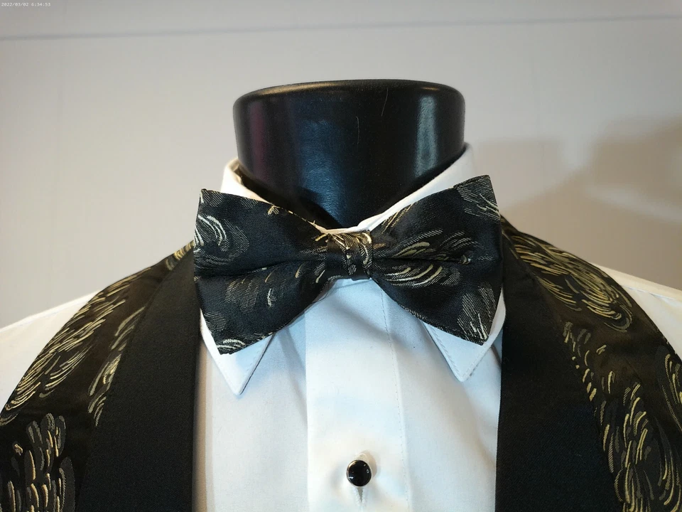 Gold Backless Vest w/ Pre Tied Bow Tie and Pocket Square - Formal Wear Prom Gala - Image 3 of 4