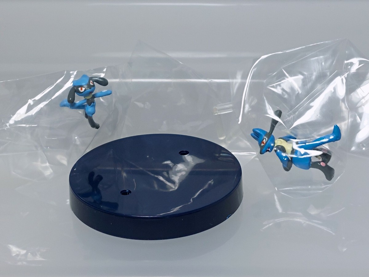 Lucario Riolu Pokemon Zukan 1/40 Scale Figure Takara Tomy Gashapon