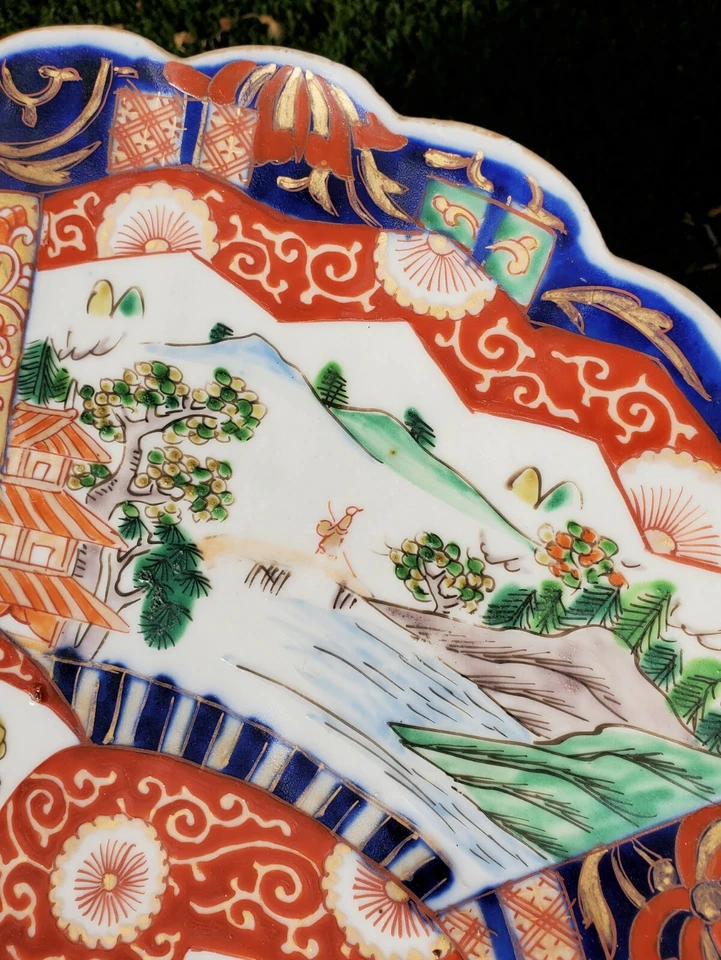 Antiguo cuenco estriado japonés Imari Phonenix pescador con borde festoneado 19c Foto 3 de 4