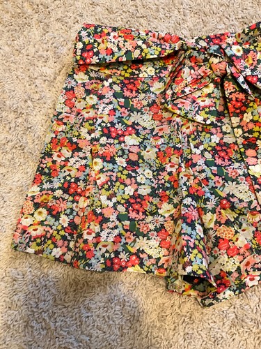 J.CREW Tie-waist short in Liberty Floral print size 4 - Picture 4 of 9