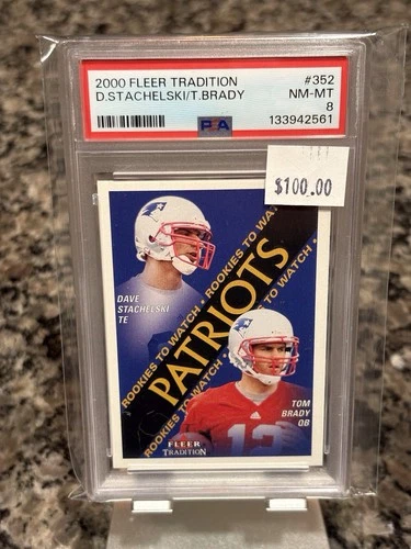 2000 Fleer Tradition Rookies to Watch Tom Brady, Dave Stachelski #352 RC PSA 8