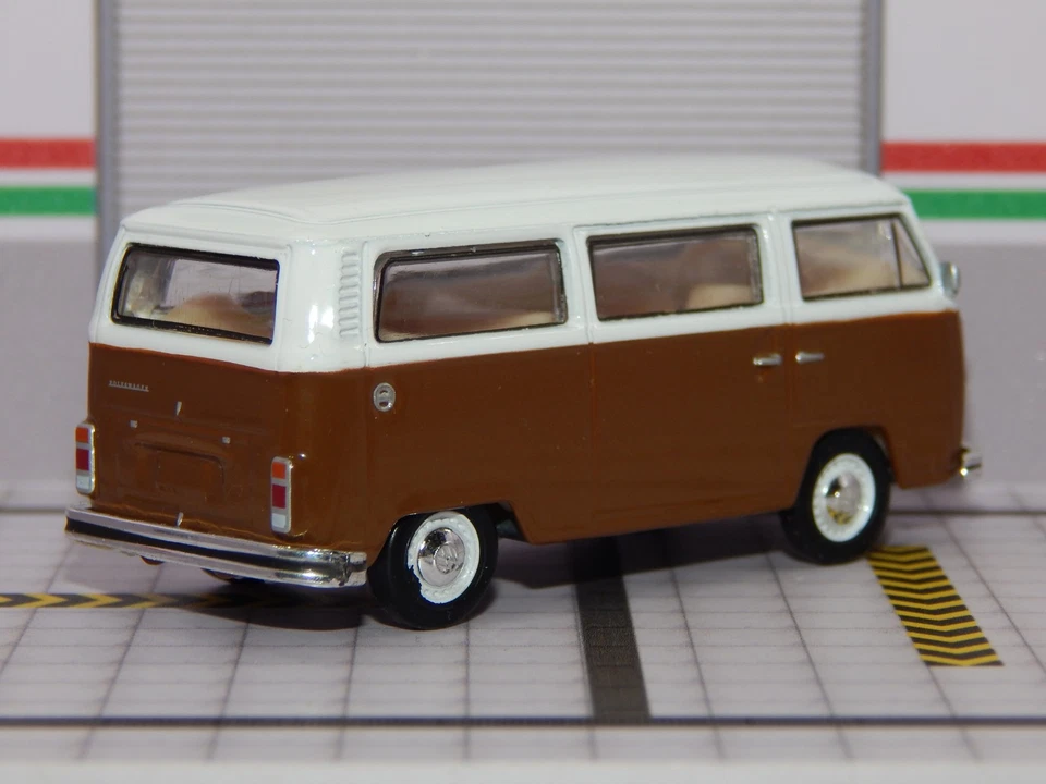 '68 1968 VW Volkswagen автобус тип 2 коричневый белый крыша RR 1/64 диорама копия - Изображение 2 из 4