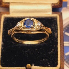 Sapphire and Diamond Ring 9ct Gold Diamond Sapphire Vintage Ring - Size P