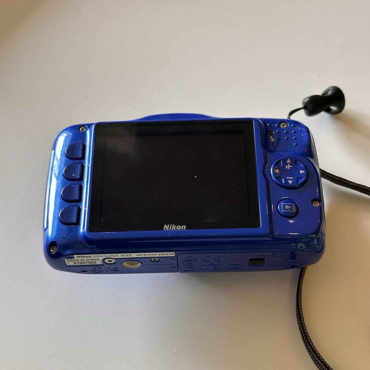 Nikon Coolpix S32 Waterproof Compact Digital Camera Blue Excellent