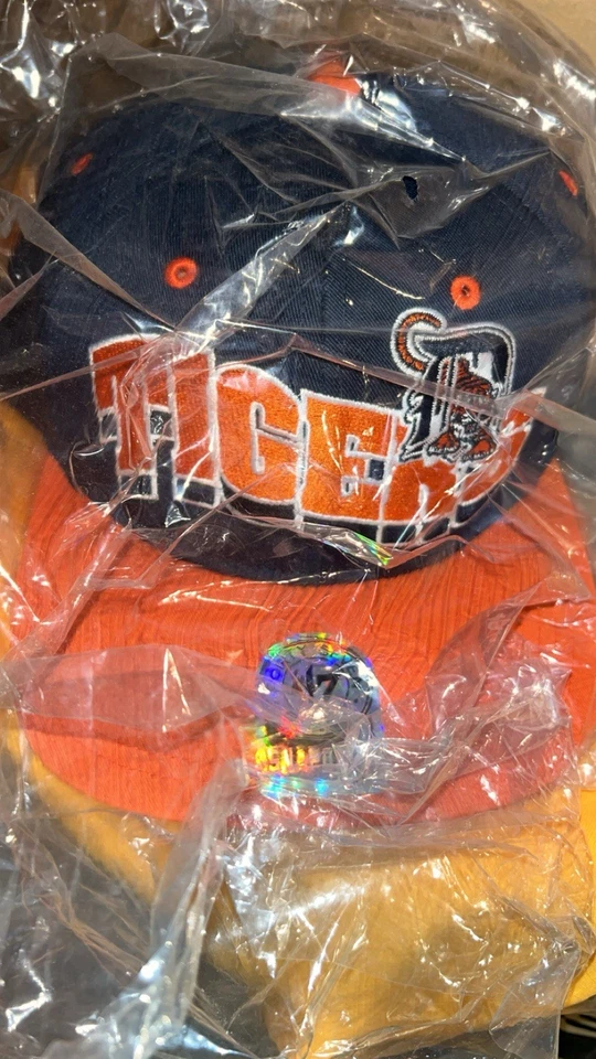 Vintage Detroit Tigers '47 Brand Two Tone Wave Adjustable Snapback Hat -NWT - Image 3 of 4