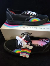 SIZE M8 / W 9.5 NEW & UNWORN Vans Skate Authentic Pride Black Lowtop