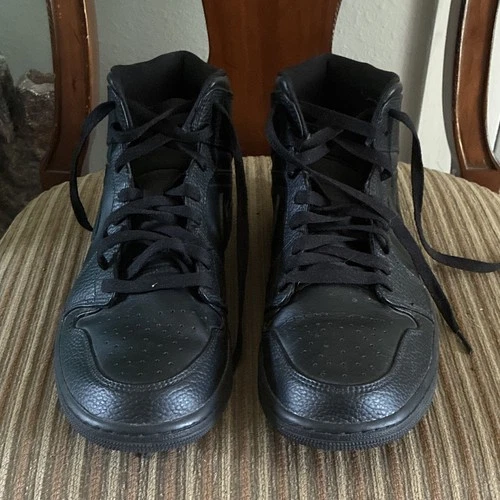Nike Men’s Athletic Sneakers Black Leather Mid Top Rubber Outsole Sz 10.5
