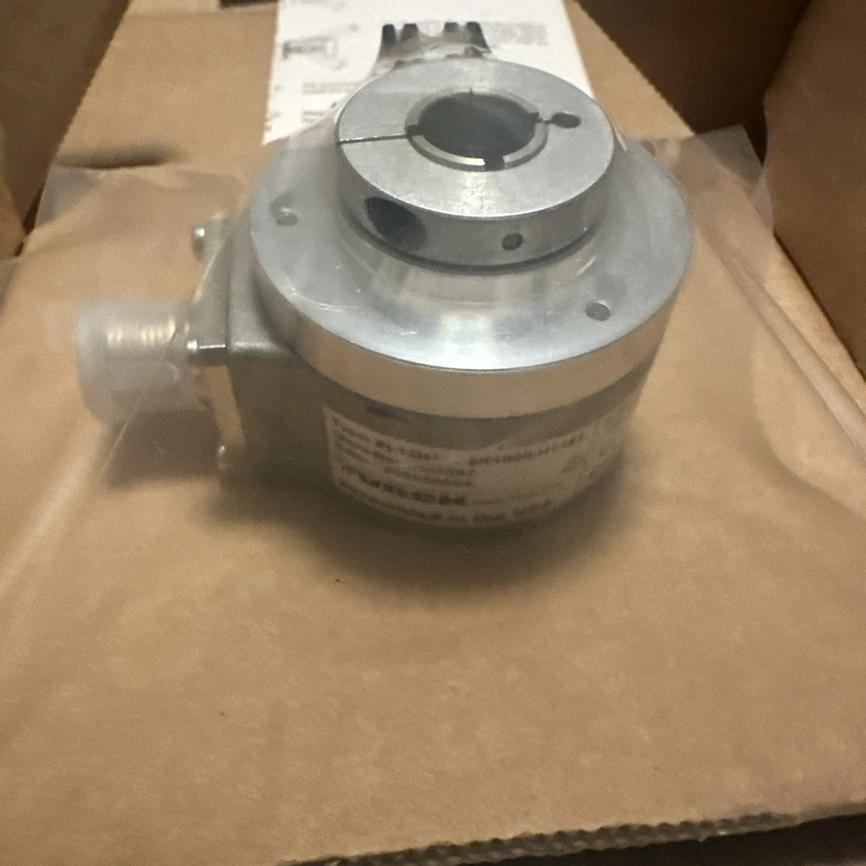TURCK INCREMENTAL ENCODER  RI-12H12T-2K1000-H1181 NEW IN BOX 1545997 Free Ship!! - Image 3 of 4