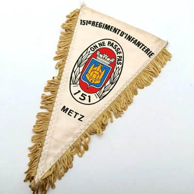 Fanion drapeau militaire Armée Française Régimentaire - 151 RI Metz - Photo 1/2