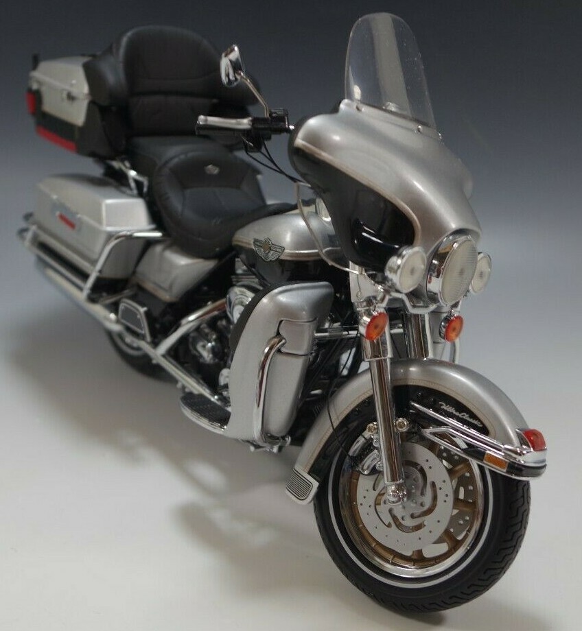 FRANKLIN MINT HARLEY DAVIDSON ULTRA CLASSIC ELECTRA GLIDE FRANKLIN MINT HARLEY DAVIDSON ULTRA CLASSIC ELECTRA GLIDE